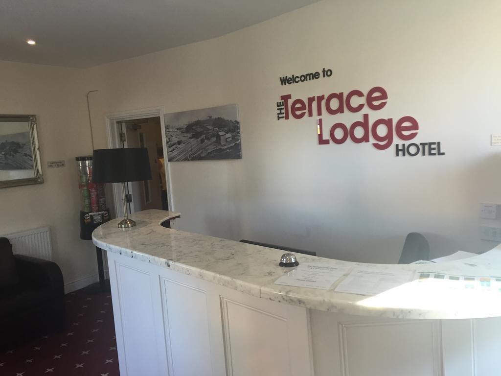 The Terrace Lodge Hotel Йеавил Экстерьер фото